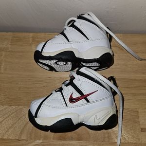 Vintage Nike red white black high tops size 2C